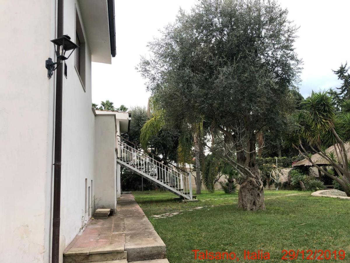 Relais Villa Lama Boutique Hotel Tarente Buitenkant foto